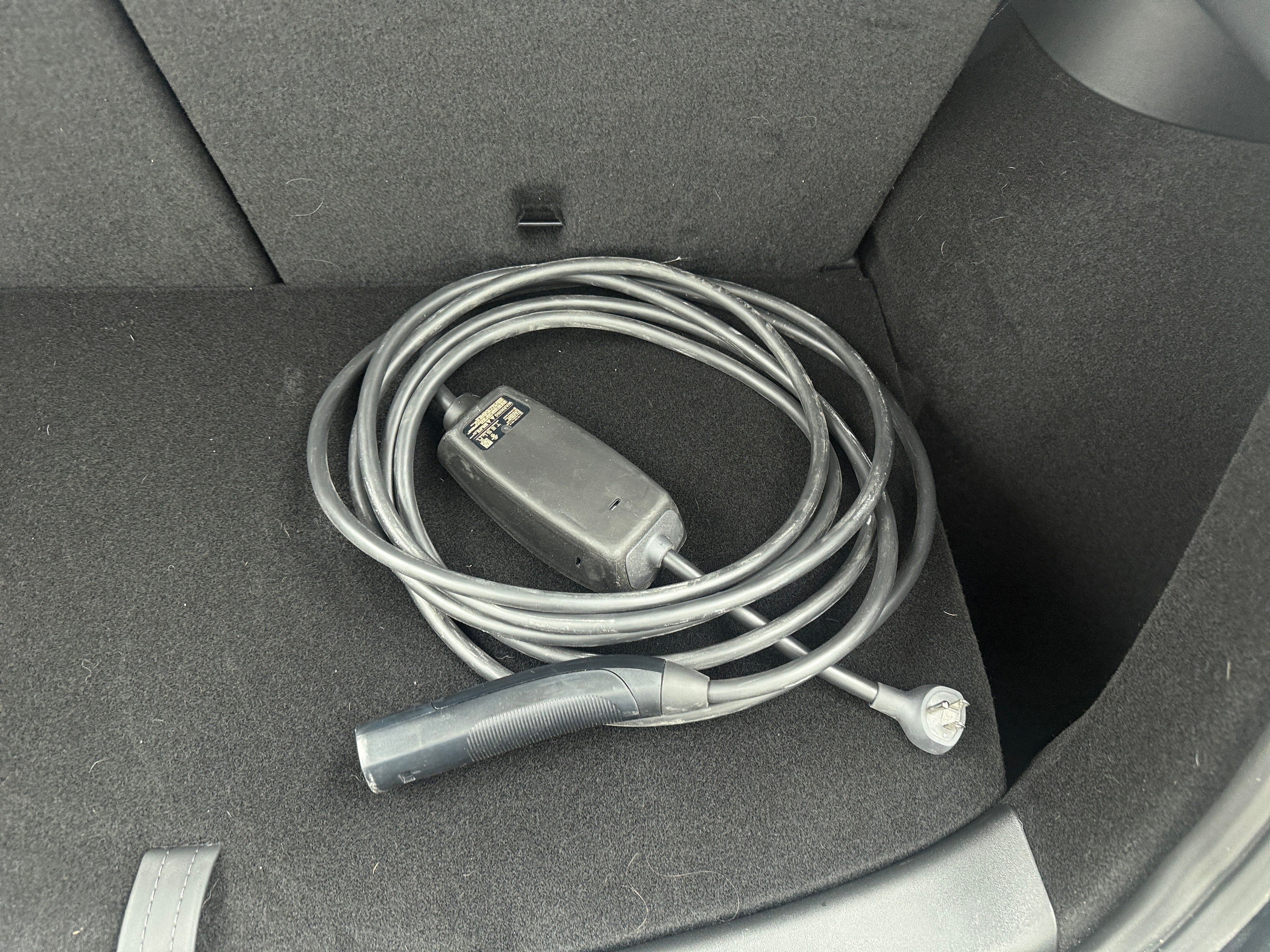 tesla model y 2025 7SAYGAEE7SF252487 image tesla model y 2025 7SAYGAEE7SF252487 image